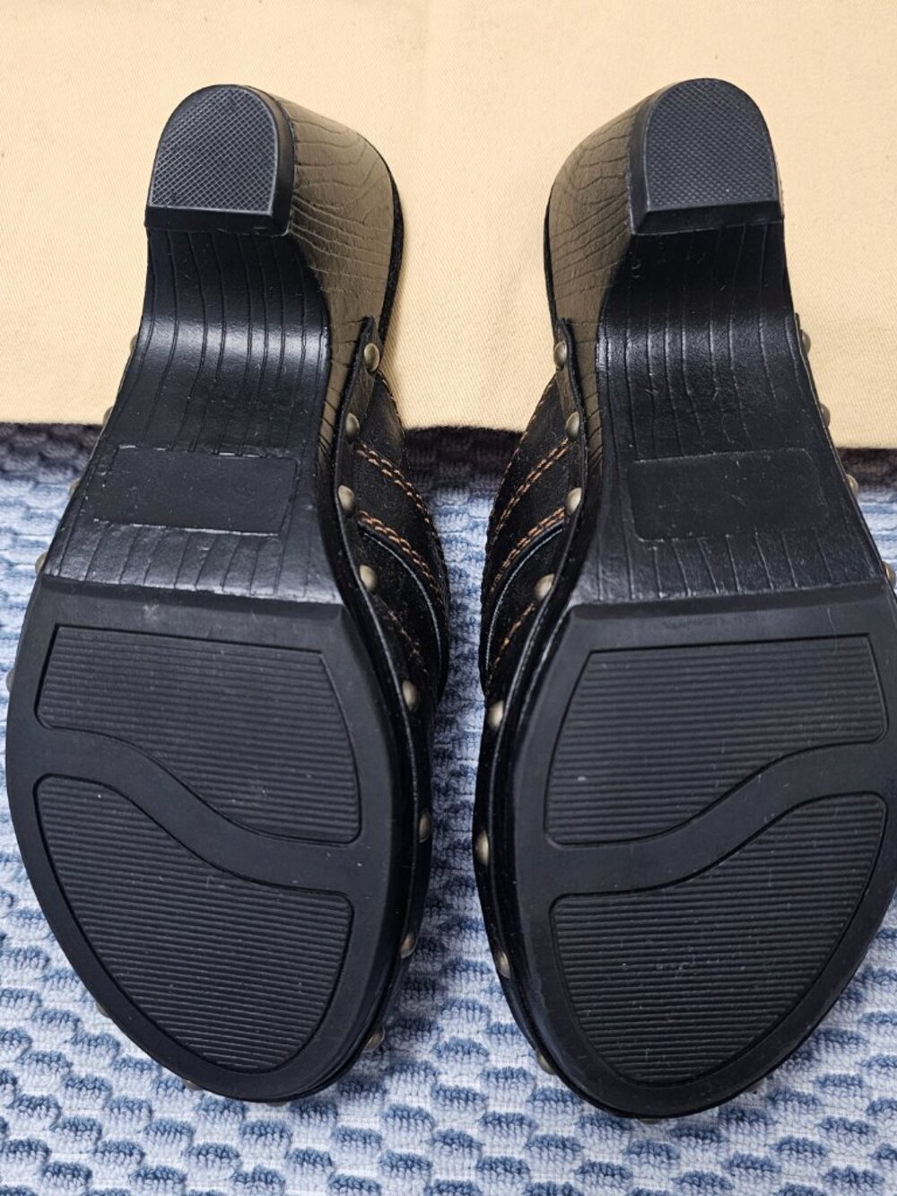 Curfew Black Studded Buckle Clogs Y2K Boho Mule Heels Women's – Size 6 - Picture 7 of 8